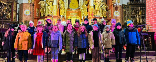 KONCERT LAUREATÓW FESTIWALU PIOSENKI PATRIOTYCZNEJ W KOŚCIELE