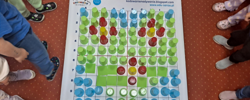 KODOWANIE NA DYWANIE,  REALIZACJA PROJEKTU - GRUPA MOTYLKI