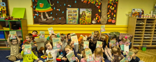 NAGRODY POCIESZENIA W KONKURSIE "CZYŚCIOCHOWA AKADEMIA" - GRUPA BIEDRONKI