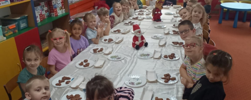 ŚWIATECZNE PIERNICZKI - GRUPA MOTYLKI